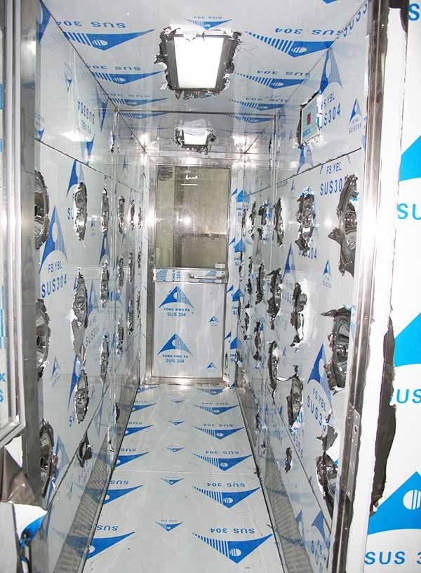 Diepte 3000mm Cleanroom van de Luchtdouche met Handdeuren voor Zes Mensen 1